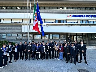 celebrazione-dellanmi-day-la-guardia-costiera-accoglie-i-soci-dellassociazione-nazionale-marinai-ditalia