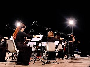 la-women-orchestra-incanta-il-pubblico-al-parco-archeologico-di-selinunte