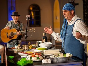 il-maestro-cuciniere-peppe-giuffre-presenta-il-pan-cassata-ad-area-14
