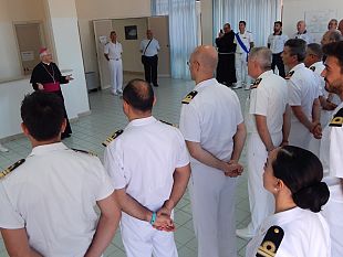 il-vescovo-della-diocesi-di-trapani-fragnelli-in-visita-alla-capitaneria-di-porto