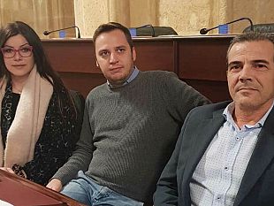 cari-autonomisti-noi-eravamo-presenti-al-consiglio-sul-dragaggio-del-porto-di-mazara-superficiali-generalizzazioni
