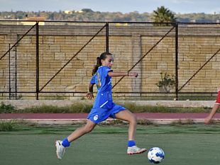 lazzurra-giulia-caporelli-a-roma-per-il-progetto-calcio-15