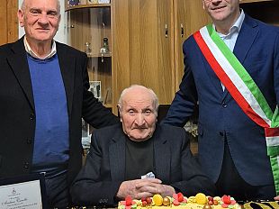 castellammare-festeggia-un-altro-centenario-andrea-carollo-compie-100-anni