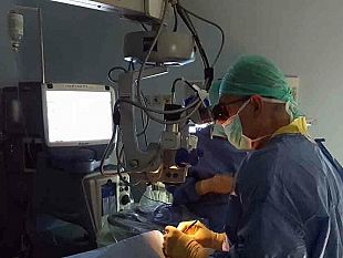 sanita-al-s-antonio-abate-nuove-strumentazioni-per-interventi-d-avanguardia-di-cataratta-e-patologie-vitreo-retiniche