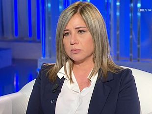 mazara-piera-maggio-a-domenica-in-ce-una-foto-di-una-bambina-straordinariamente-somigliante-a-denise