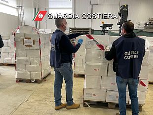 sequestrate-45-tonnellate-di-crostacei-a-tre-pescherecci-mazaresi