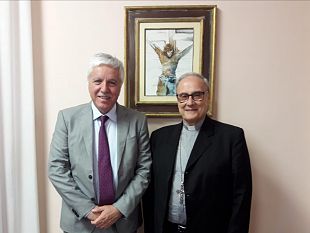 firmata-la-convenzione-tra-lasp-e-la-diocesi-per-luso-dellospedale-vecchio-di-mazara-del-vallo