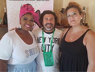video-la-grande-cantante-cheryl-porter-a-mazara-masterclass-e-domani-sera-in-concerto