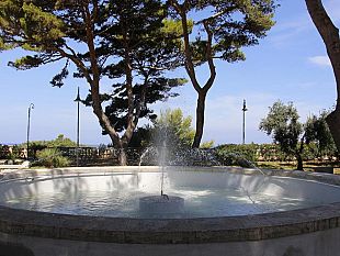 marsala-vandali-a-villa-cavallotti-solidarieta-dell-amministrazione-comunale