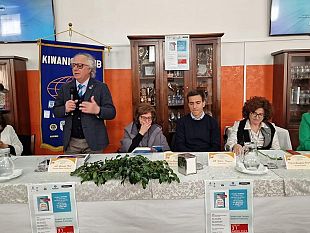 kiwanis-amministrazione-e-scuola-ipseoa-titone-in-difesa-degli-indifesi