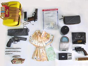 blitz-della-polizia-di-stato-a-marsala-sequestrati-droga-e-armi