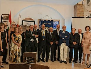 mazara-passaggio-di-campana-al-rotary-club-il-professor-calogero-giorgi-nuovamente-presidente