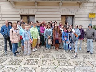 fiera-balt-tour-2024-di-riga-turisti-lettoni-in-visita-ad-erice