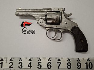 sorpreso-alla-guida-in-possesso-di-pistola-con-matricola-abrasa-arrestato-pregiudicato-ad-alcamo