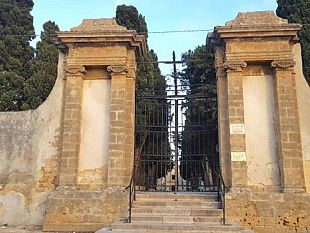 castelvetrano-cimitero-aperto-anche-a-pasquetta