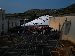gibellina-al-via-la-39-edizione-delle-orestiadi-niccolo-fabi-tra-gli-ospiti