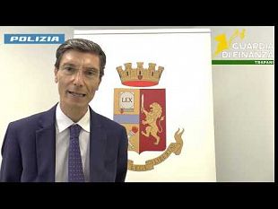 questore-peritore-commenta-loperazione-doppio-logo-a-mazara-del-vallo-dichiarazioni-e-immagini-dellintervento