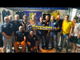 mazara-calcio-incontro-con-i-tifosi-nello-stand-della-fiera-del-ponente
