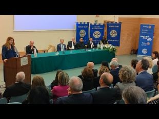 mazara-linvocazione-rotariana-per-la-pace-organizzata-dal-rotary-club-immaginiedinterviste