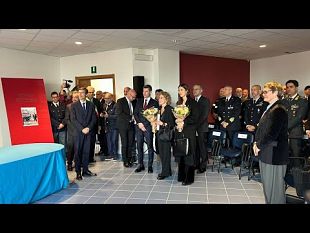 intitolata-al-prefetto-antonio-manganelli-la-sala-riunioni-del-commissariato-di-ps
