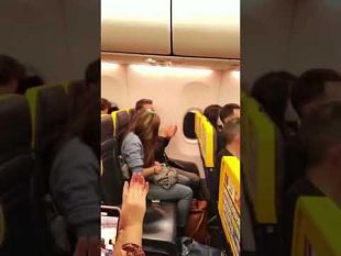 proposta-di-matrimonio-sul-volo-ryanair-per-due-castelvetranesi