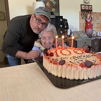 /images/0/3/03-nonna-vita3.jpg