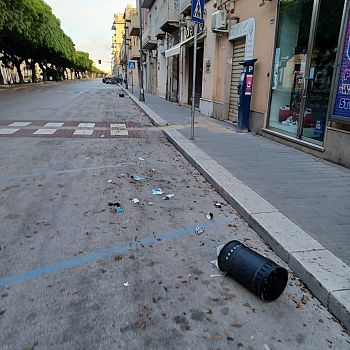 /images/0/4/04-vandali-immondizia-trapani.jpg