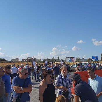 /images/0/5/05-agricoltori.jpg