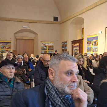 /images/0/9/09-ninodevita2.jpg