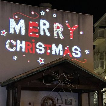 /images/1/7/17-natale-marinella5.jpg