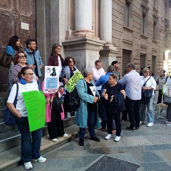 /images/2/3/23-protesta-acqua-3.jpg