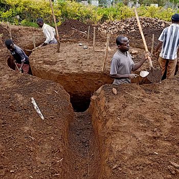 /images/2/4/24-foto-pozzo-congo-2.jpg