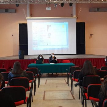 /images/3/0/30-foto-liceo-2.jpg