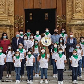 /images/3/2/32-coro-doremì-ruggero-settimo-premiazione--5-.jpeg