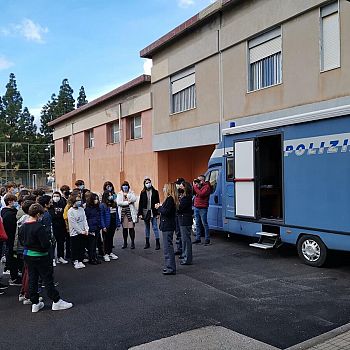 /images/3/6/36-polizia-dobbe-capuana-pardo.jpg