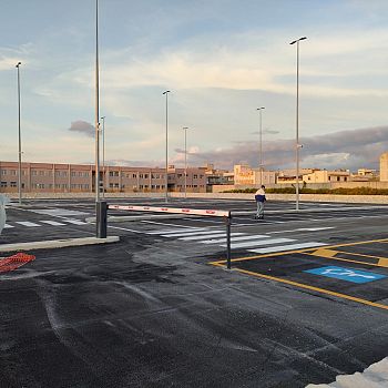 /images/4/1/41-via-impastato--parcheggio-comunale.jpg