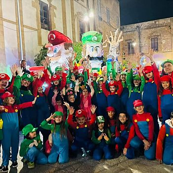 /images/4/5/45-noe-carnevale2.jpg