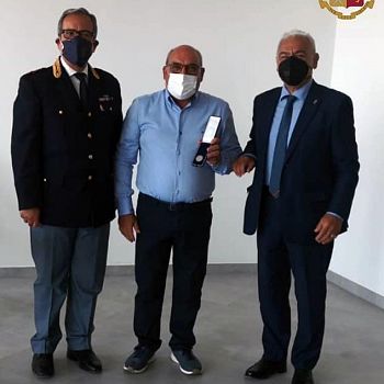 /images/4/6/46-questore-e-polizia-stradale3.jpg