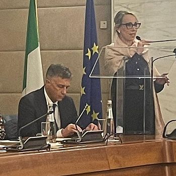 /images/4/7/47-cavarretta.jpg