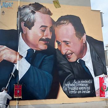 /images/5/1/51-campobello-murales-dedicato-a-falcone-e-borsellino-13032025.jfif
