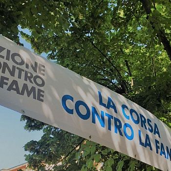 /images/5/2/wp-content__uploads__sites__3__2019__04__corsa-contro-la-fame.jpg