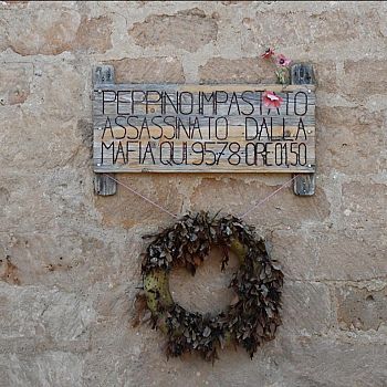 /images/6/4/64-impastato-casa.jpg