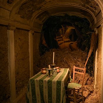 /images/6/7/67-presepe-grotta3.jpg