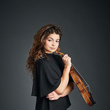 /images/7/2/72-maya-levy.jpg