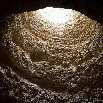 /images/8/3/83-ipogeo-giacatello.jpg
