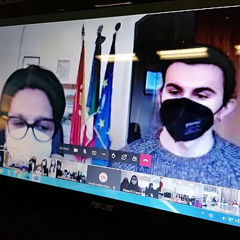 /images/8/3/83-premio-liceo2.jpg