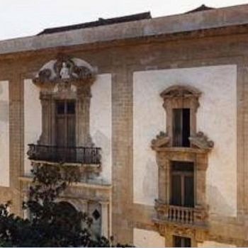 /images/8/3/83-tetto-palazzo-locatelli-1.jpg