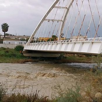 /images/8/6/86-fiume-delia-in-piena.jpg