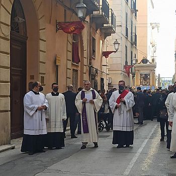 /images/8/9/89-processione-madre-massari-2022-5.jpg