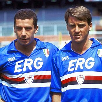 /images/9/6/96-uc-sampdoria-1991-92---gianluca-vialli--roberto-mancini.jpg
